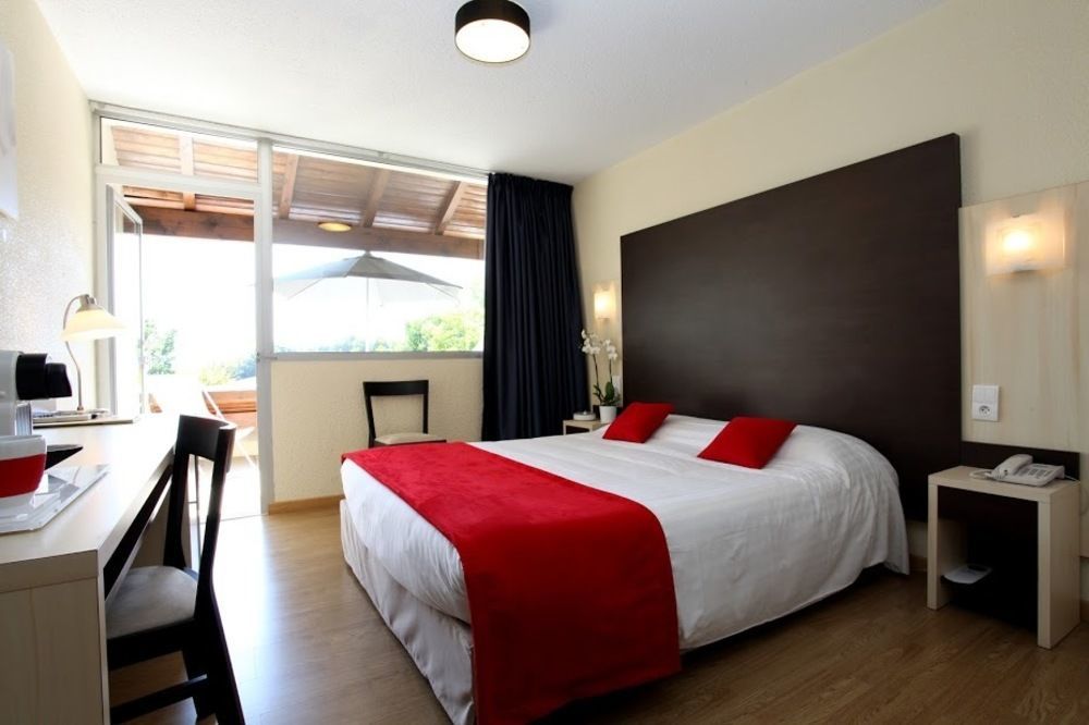 ויטראק Hotel Le Clos Roussillon Pres De Sarlat מראה חיצוני תמונה