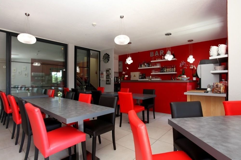 ויטראק Hotel Le Clos Roussillon Pres De Sarlat מראה חיצוני תמונה