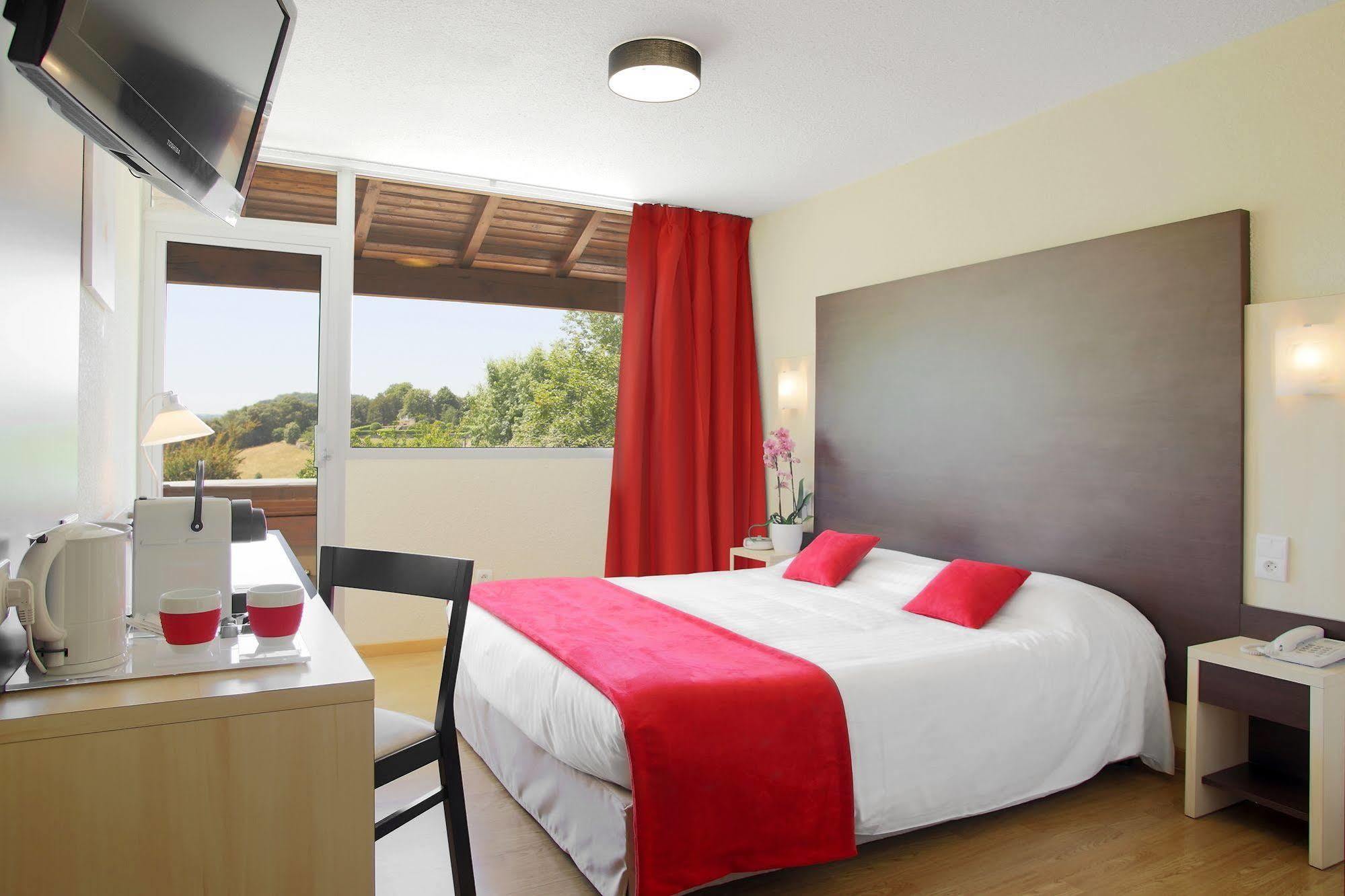 ויטראק Hotel Le Clos Roussillon Pres De Sarlat מראה חיצוני תמונה